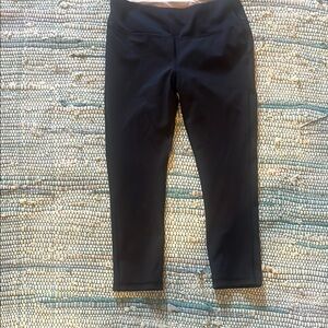Marika Black Leggings Sleek Form-Fitting Design
